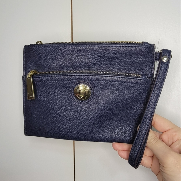 Tommy Hilfiger Clutch - Picture 1 of 2